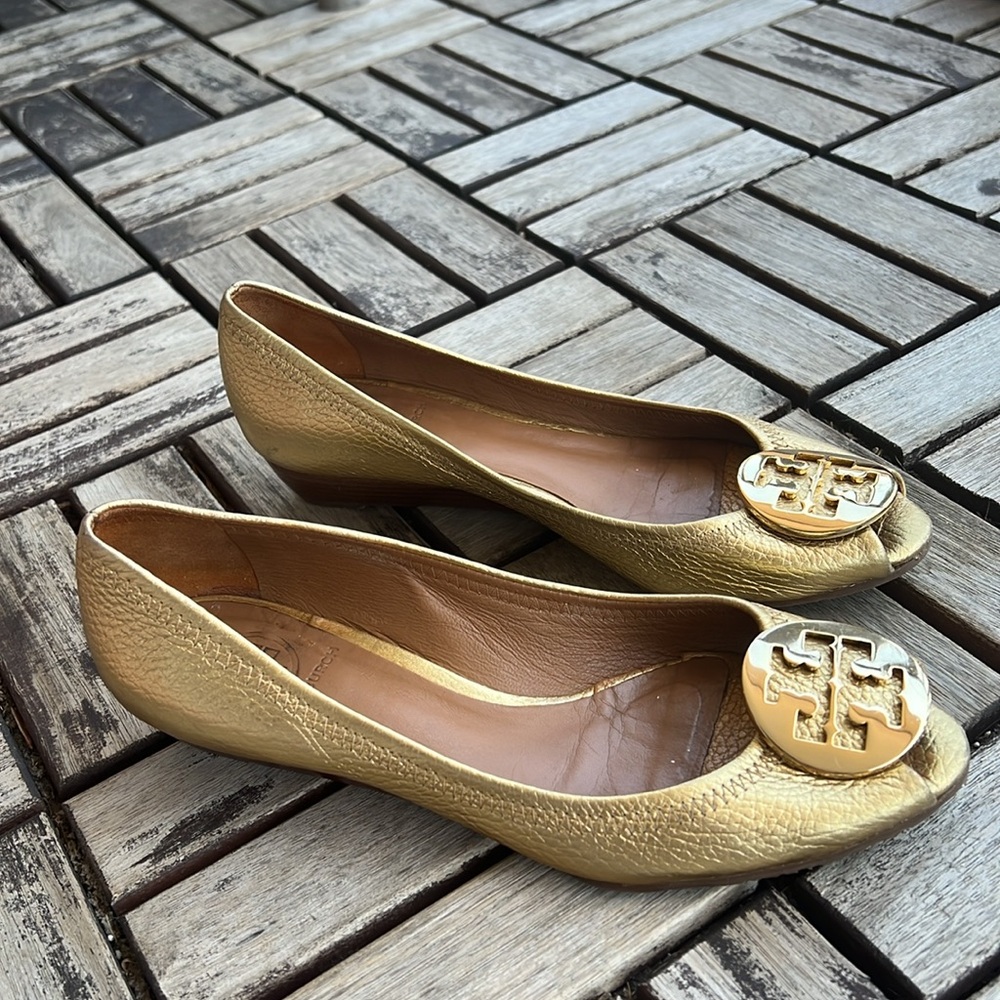 Tory Burch Gold Peep Toe Sally Wedge Shoes
